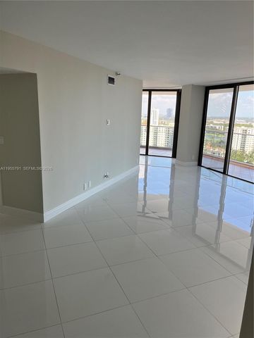 19707 Turnberry Way 24A, Aventura, FL 33180