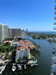 19707 Turnberry Way 24A, Aventura, FL 33180