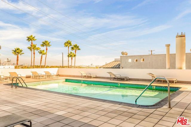 1155 N La Cienega Boulevard 502, West Hollywood, CA 90069