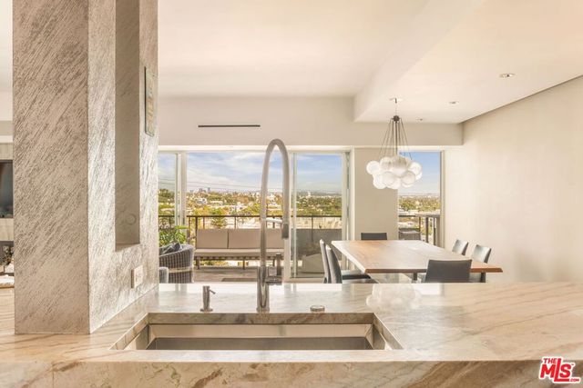 1155 N La Cienega Boulevard 502, West Hollywood, CA 90069