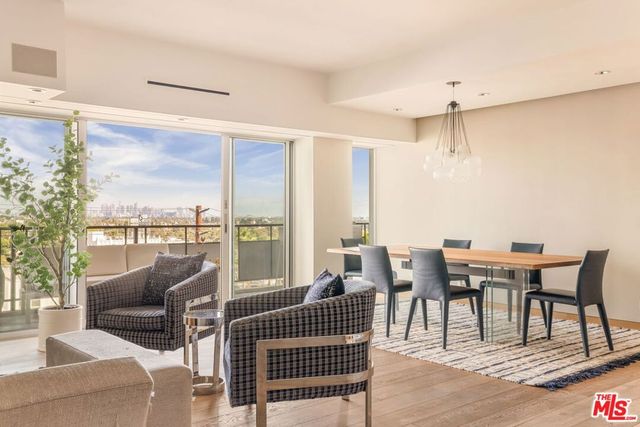 1155 N La Cienega Boulevard 502, West Hollywood, CA 90069