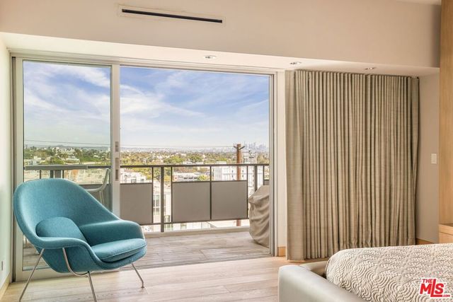 1155 N La Cienega Boulevard 502, West Hollywood, CA 90069