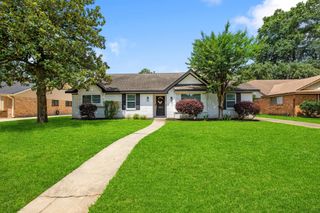 4411 Deer Lodge Drive, Houston, TX 77018