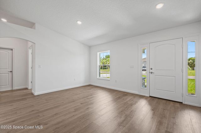 288 Lafleur Street, Palm Bay, FL 32908