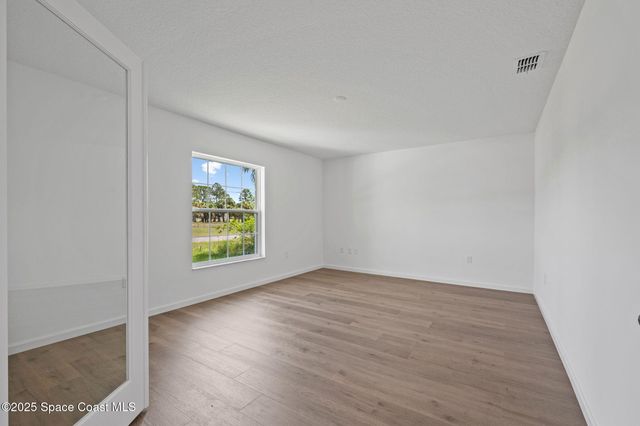 288 Lafleur Street, Palm Bay, FL 32908