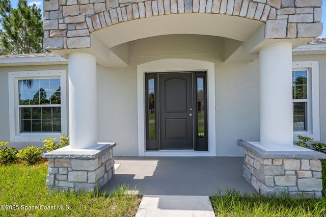 288 Lafleur Street, Palm Bay, FL 32908