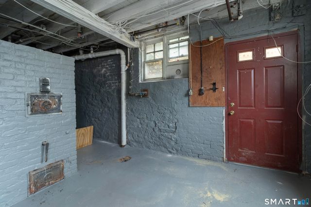 33 Julian Terrace, Norwich, CT 06360