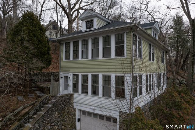 33 Julian Terrace, Norwich, CT 06360