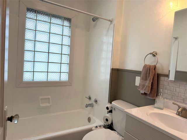 2935 POPLAR Street, Erie, PA 16508