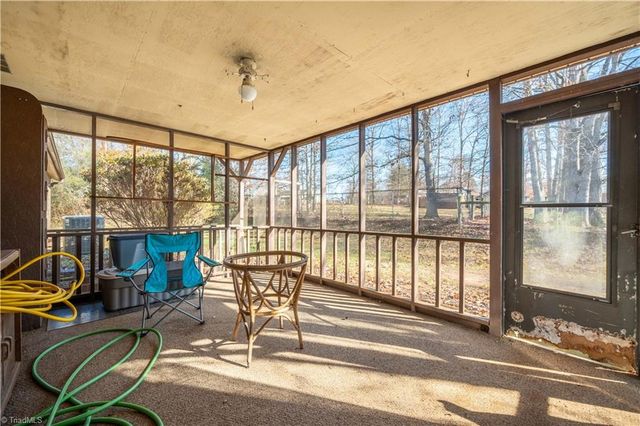 5102 Vogler Road, Pfafftown, NC 27040