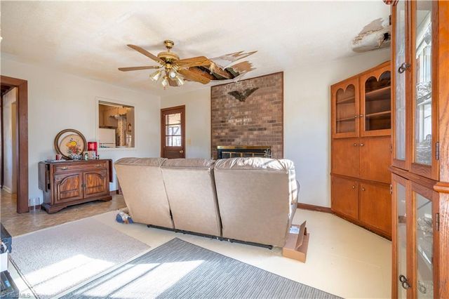 5102 Vogler Road, Pfafftown, NC 27040