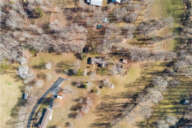 5102 Vogler Road, Pfafftown, NC 27040