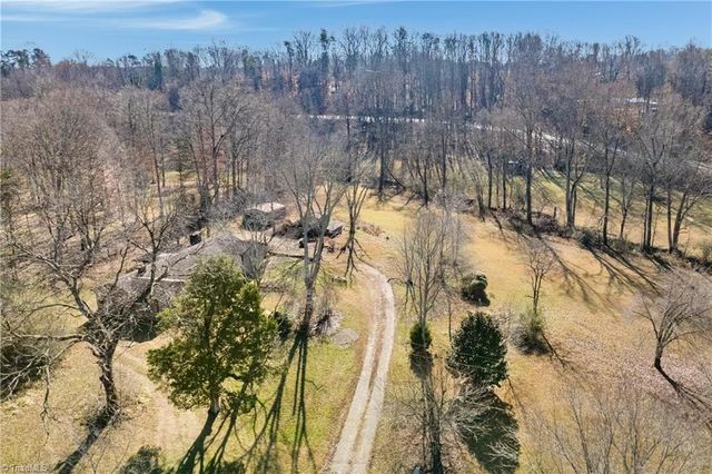 5102 Vogler Road, Pfafftown, NC 27040