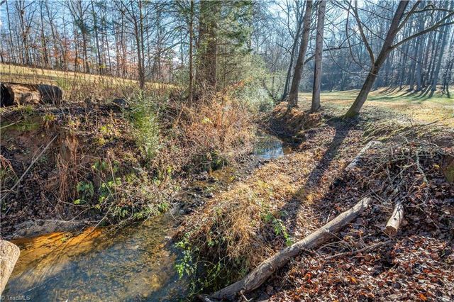 5102 Vogler Road, Pfafftown, NC 27040