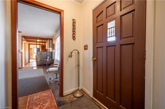 5102 Vogler Road, Pfafftown, NC 27040