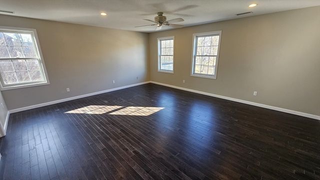 175 Fiberloid, Springfield, MA 01151