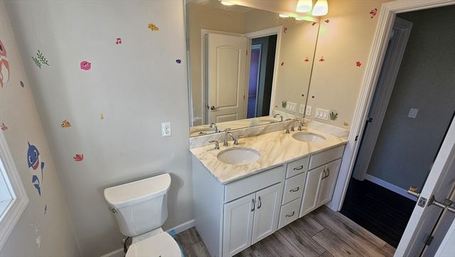 175 Fiberloid, Springfield, MA 01151