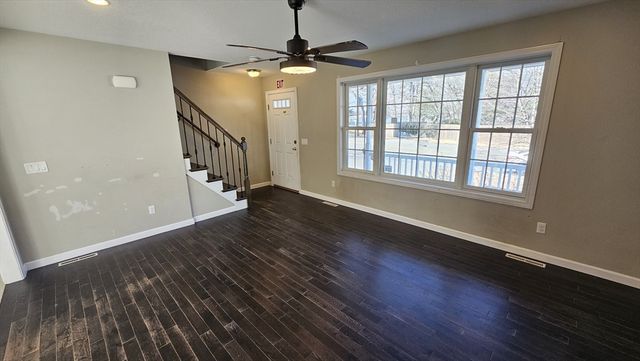 175 Fiberloid, Springfield, MA 01151