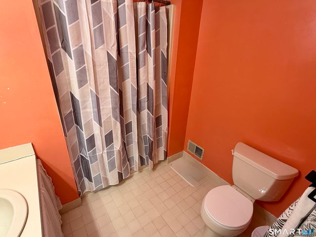 143 Spyglass Court 143, Torrington, CT 06790