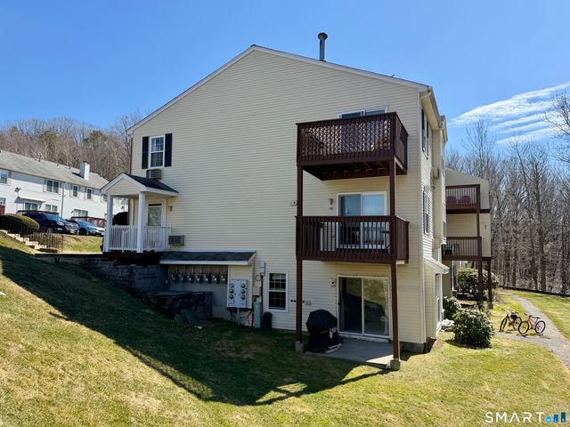 143 Spyglass Court 143, Torrington, CT 06790