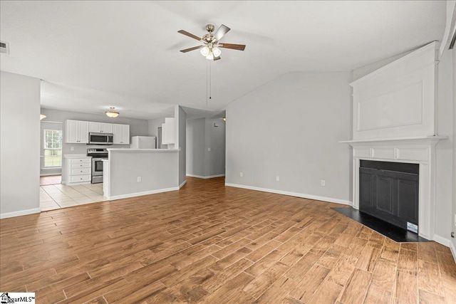 212 Clay Thorn Court, Greer, SC 29651