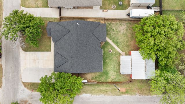 208 N Oak Lane, Tolar, TX 76476