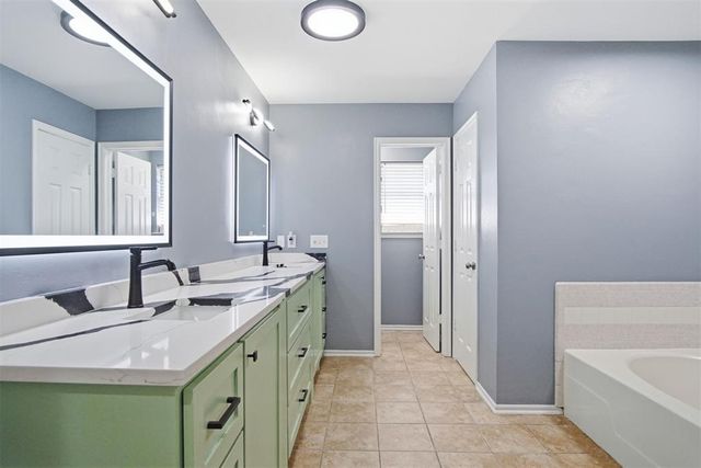 2917 SW 94th Court, Oklahoma City, OK 73159