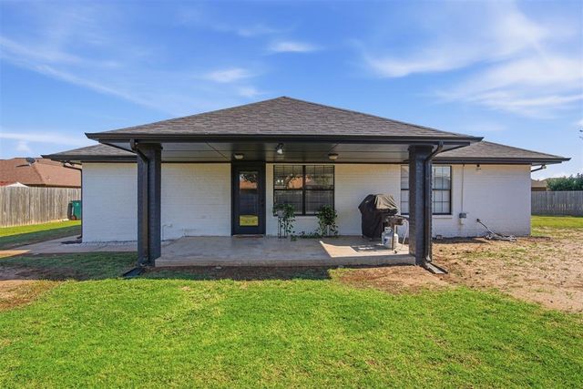 2917 SW 94th Court, Oklahoma City, OK 73159