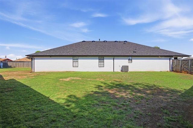2917 SW 94th Court, Oklahoma City, OK 73159