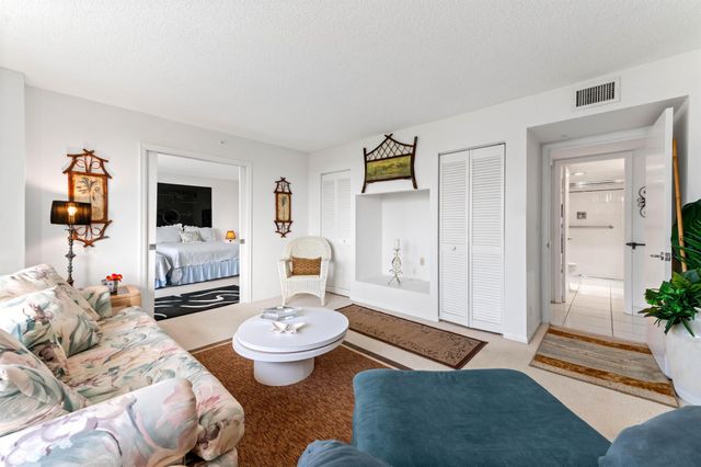 2600 S Ocean Boulevard 3-E, Boca Raton, FL 33432