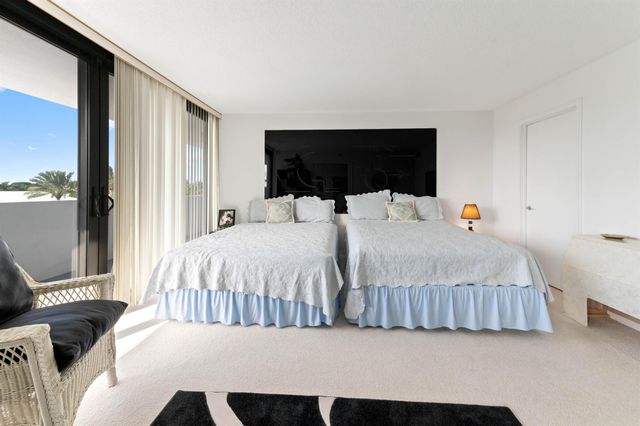 2600 S Ocean Boulevard 3-E, Boca Raton, FL 33432