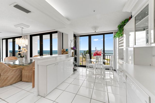 2600 S Ocean Boulevard 3-E, Boca Raton, FL 33432