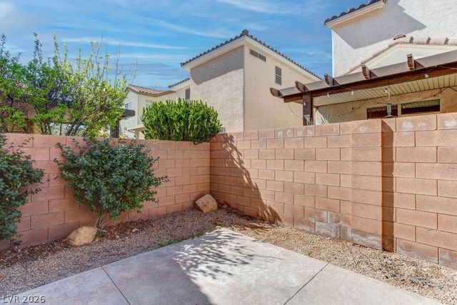 1133 ViaRocca, Henderson, NV 89052