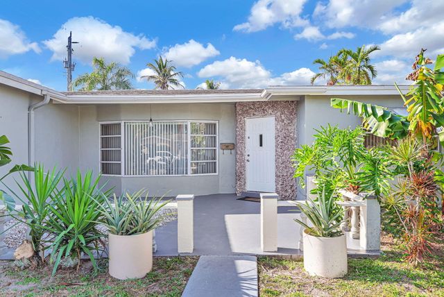 5060 NW 41st Court, Lauderdale Lakes, FL 33319