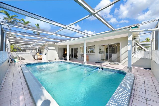 5060 NW 41st Court, Lauderdale Lakes, FL 33319