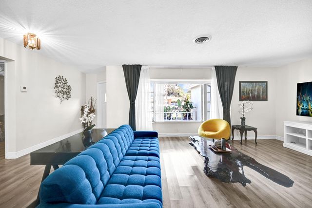 5060 NW 41st Court, Lauderdale Lakes, FL 33319