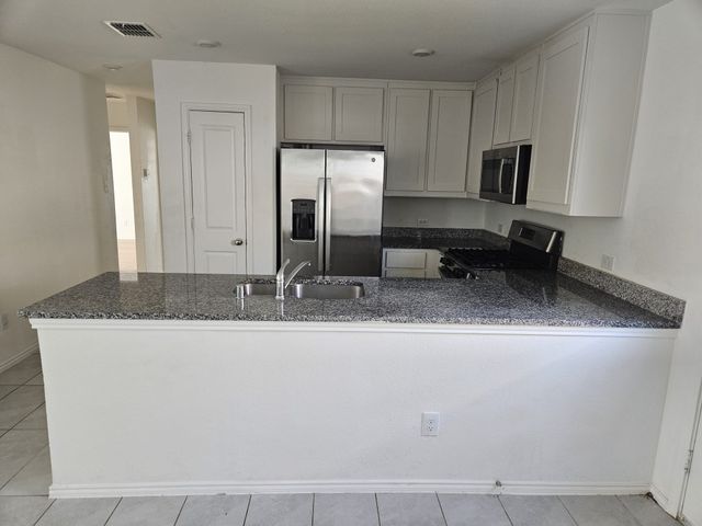 3338 Beckwith Way, Crandall, TX 75114