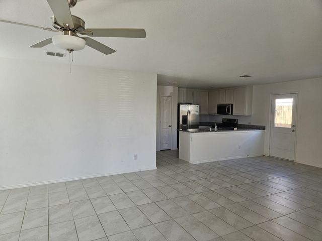 3338 Beckwith Way, Crandall, TX 75114