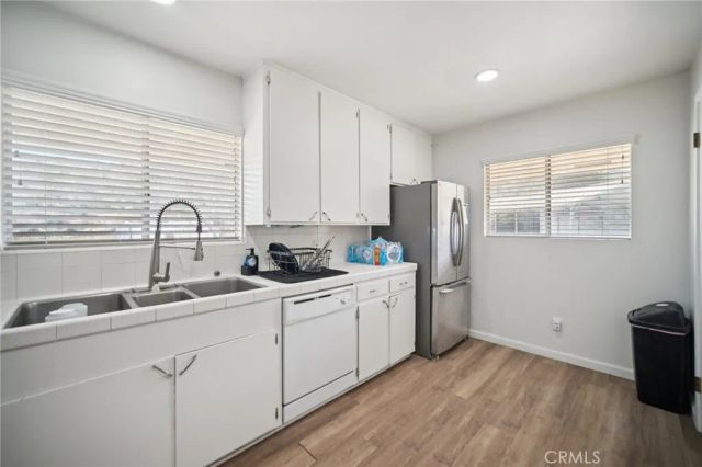 47078 Kings Canyon, Lancaster, CA 93536
