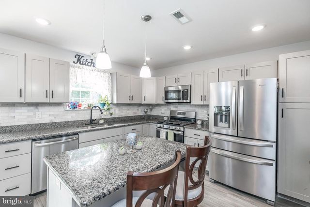2994 DAPHNE DR, Vineland, NJ 08361