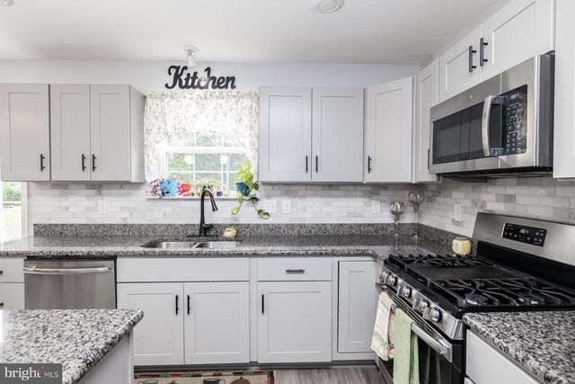 2994 DAPHNE DR, Vineland, NJ 08361