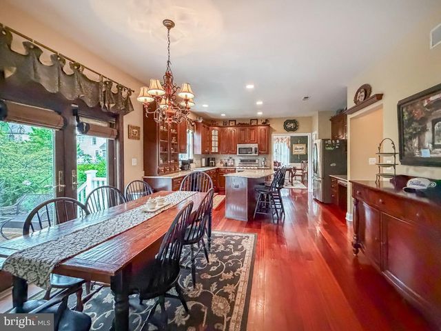 318 WILD PRAIRIE CT, Ambler, PA 19002
