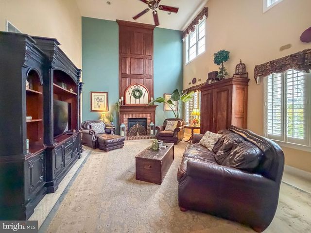 318 WILD PRAIRIE CT, Ambler, PA 19002