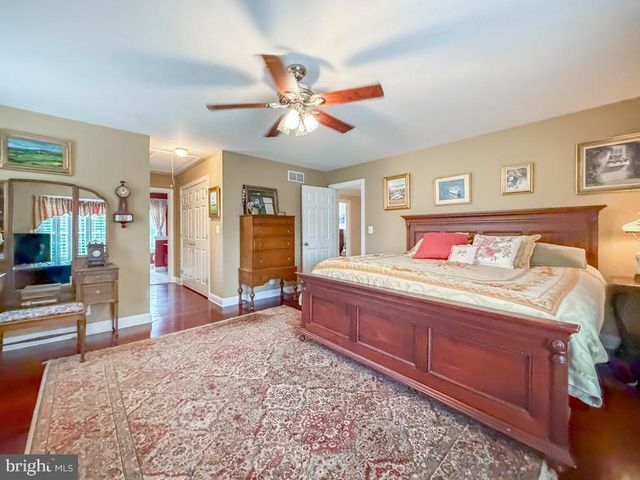 318 WILD PRAIRIE CT, Ambler, PA 19002