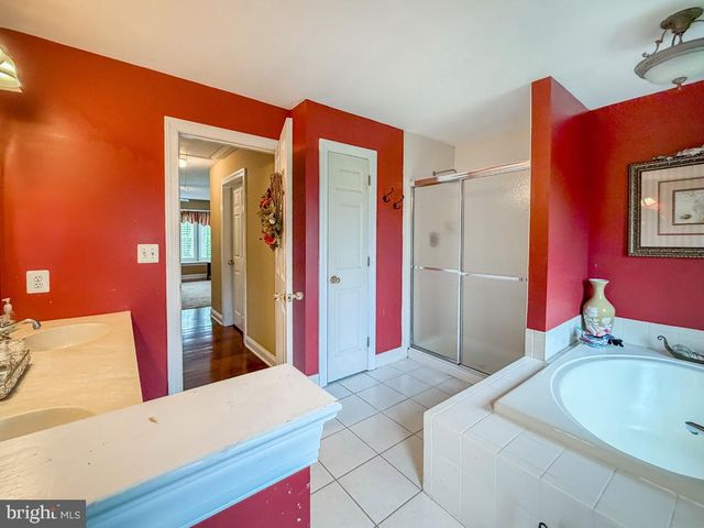 318 WILD PRAIRIE CT, Ambler, PA 19002