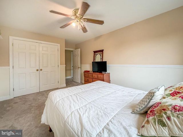 318 WILD PRAIRIE CT, Ambler, PA 19002