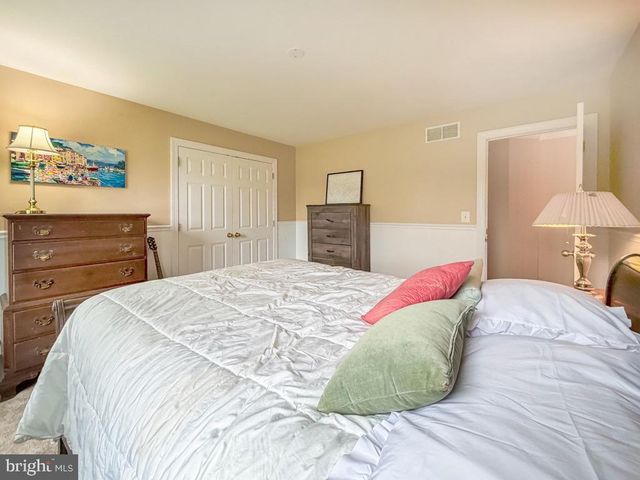 318 WILD PRAIRIE CT, Ambler, PA 19002