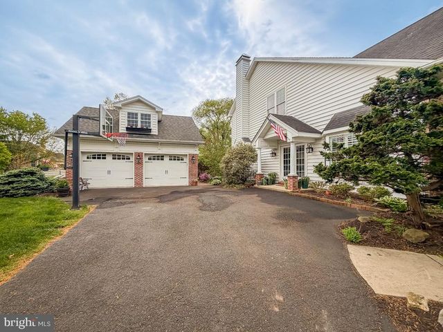 318 WILD PRAIRIE CT, Ambler, PA 19002