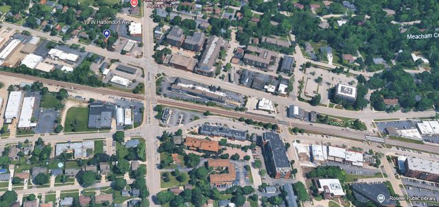 19 W Hattendorf Avenue, Roselle, IL 60172