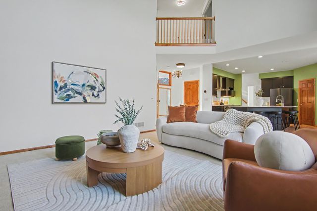 1535 Covington Lane, Eagan, MN 55122